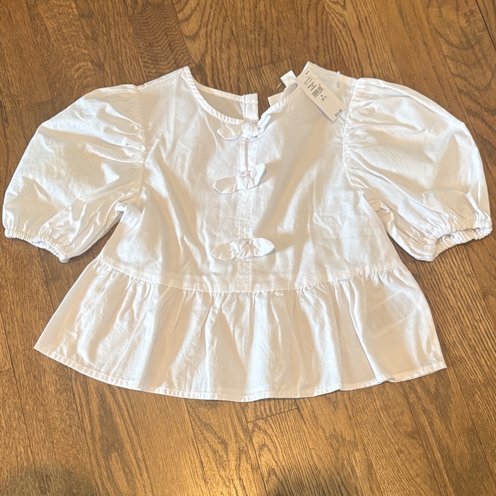 Gap kids puff sleeve peplum top 
New with tags